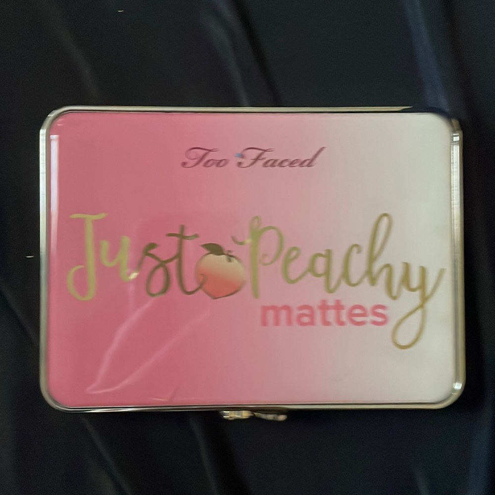 Too Faced Just Peachy Mattes